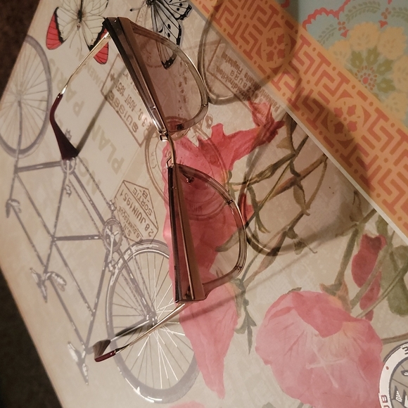 Prada Sunnies - Picture 1 of 8